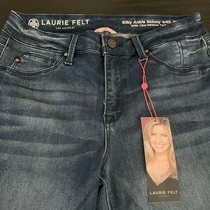 Laurie Felt Skinny Ankle Skinny W/ Zipper